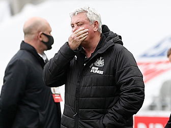 Steve Bruce blames fans' unrea...